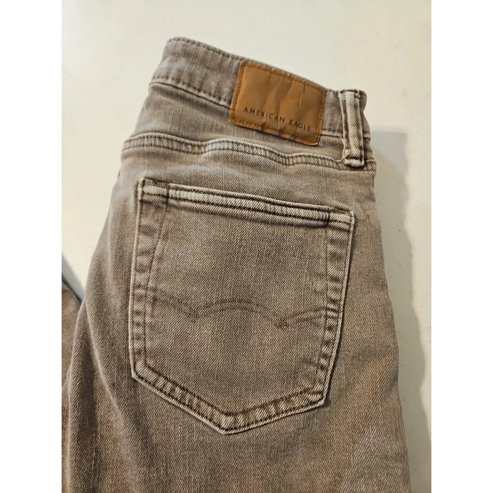 American Eagle Mens‎ Jeans Brown 28x32  Easy Flex Stretch Denim Jean (A1255) - Picture 2 of 10
